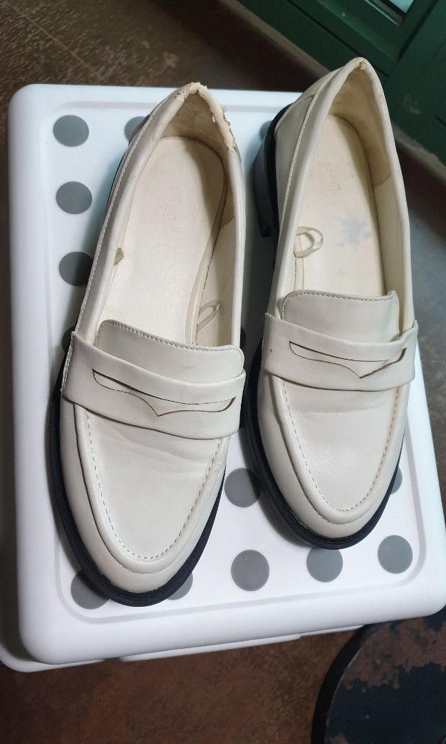 White leather clearance loafers womens