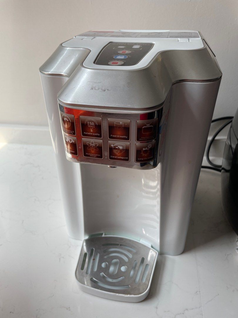 Toyomi Instant Hot Water Dispenser, TV & Home Appliances, Kitchen