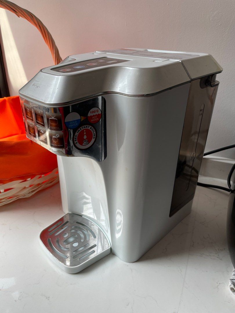 Toyomi Instant Hot Water Dispenser, TV & Home Appliances, Kitchen