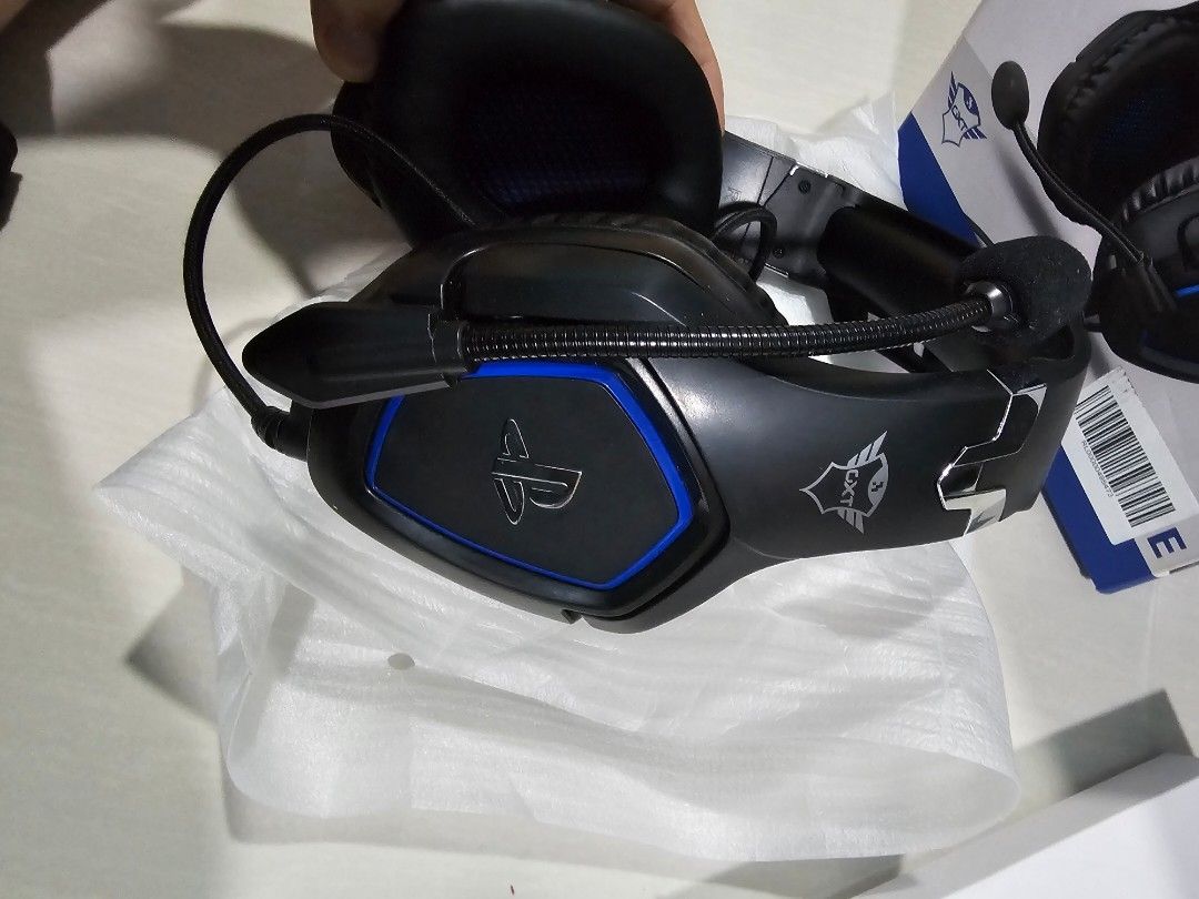trust forze ps4 headset, Audio, Headphones & Headsets on Carousell