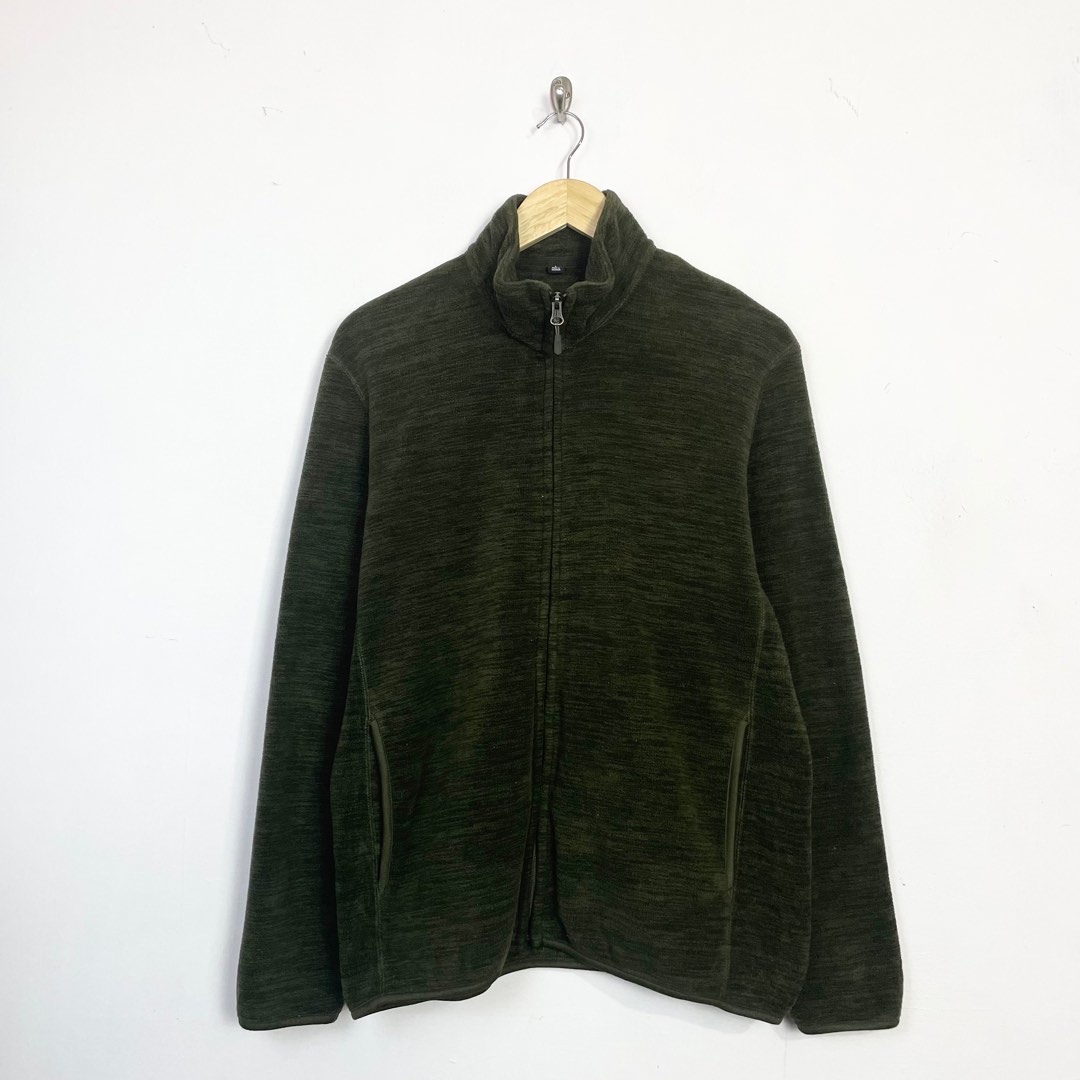 Uniqlo Olive Fleece, Men's Fashion, Coats, Jackets and Outerwear on ...