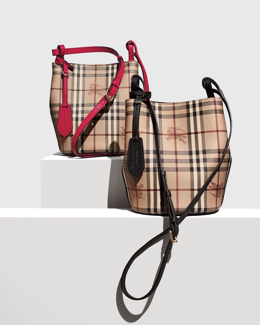 Burberry bucket bag sale 2025