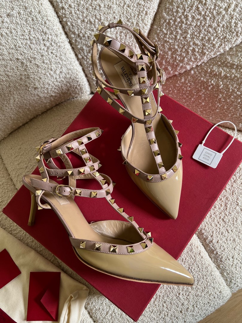 Caged hot sale kitten heels