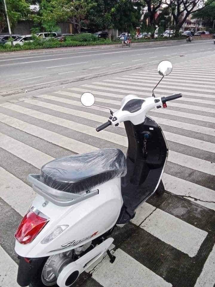 VESPA INSPIRED EBIKE Sports Equipment Bicycles Parts