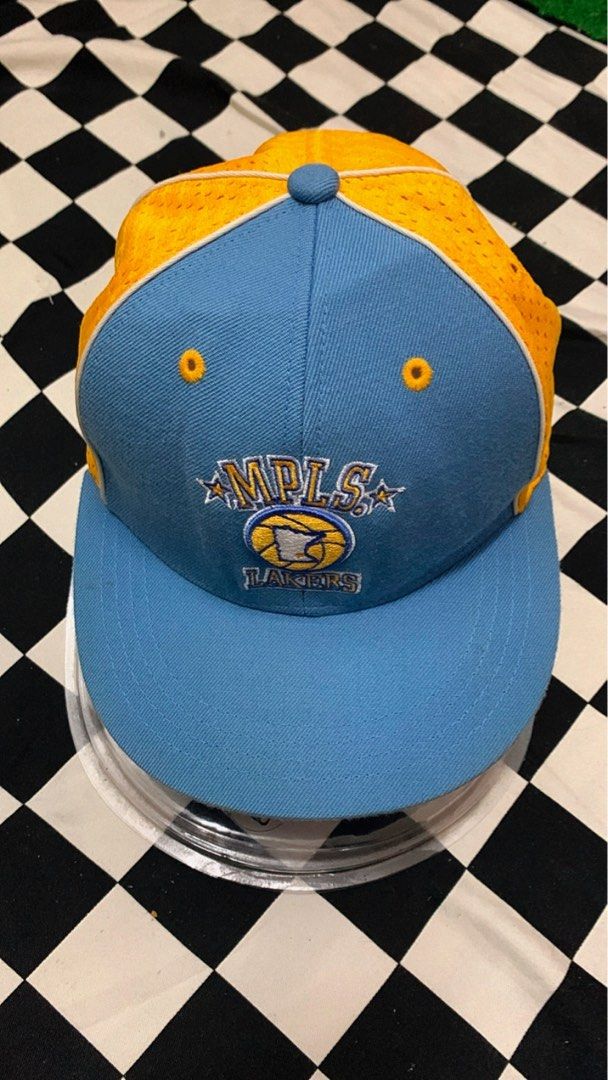 Lakers sales vintage hat