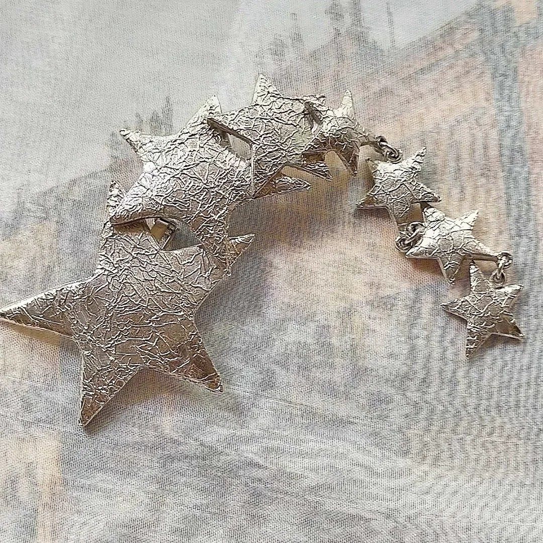 Ultra cheap craft brooch