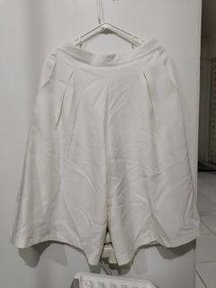 White Kulot Chocochips / Celana Kulot Putih Korea