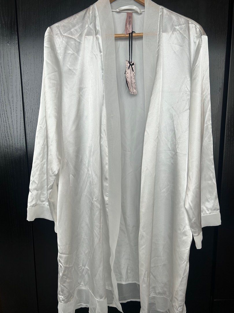 White Satin Dressing Gown Brand New Women s Fashion New