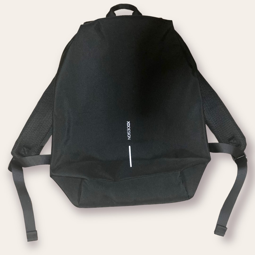 XDDesign Bobby Soft AntiTheft Backpack (Black), Men's Fashion, Bags