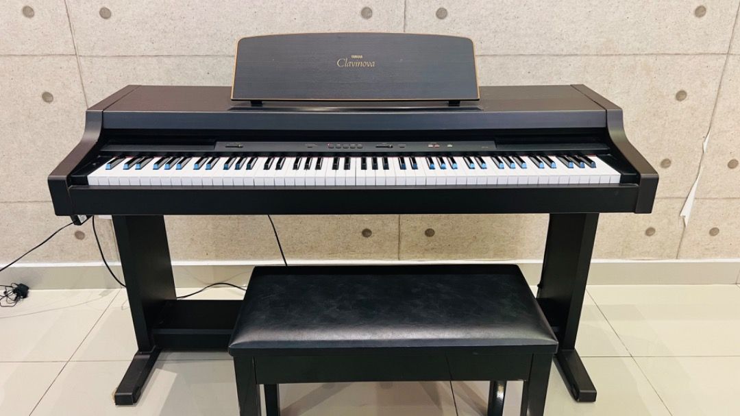 Yamaha Clavinova CLP 311