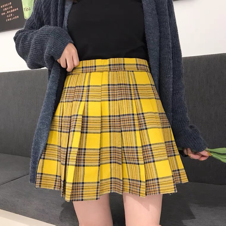 Y2K Yellow Pleated Checkered Tennis Skirt, Women's Fashion, Bottoms, Skirts  on Carousell
