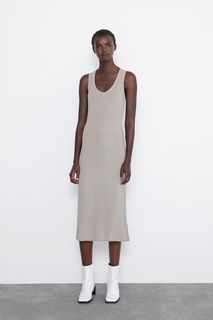 Zara Knitted Dress Midi in Brown