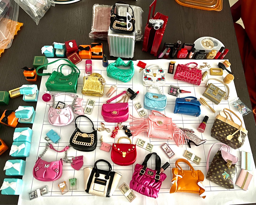 Barbie size Zuru mini fashion bag 1 set 11 bag, Hobbies & Toys, Toys &  Games on Carousell