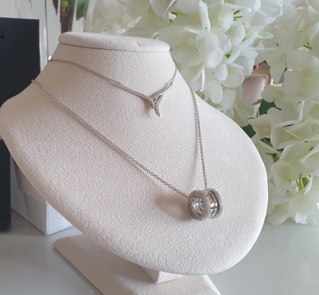 White gold diamond necklaces outlet