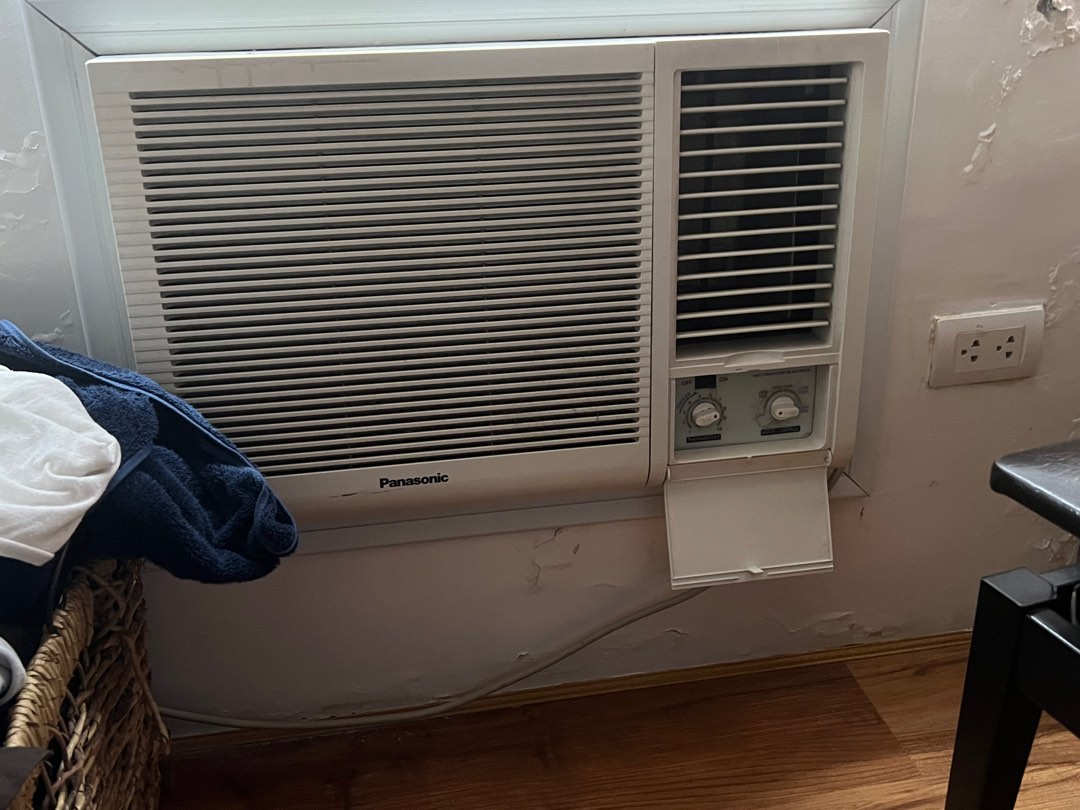 2.5 inverter window type (defective fan), TV & Home Appliances, Air ...
