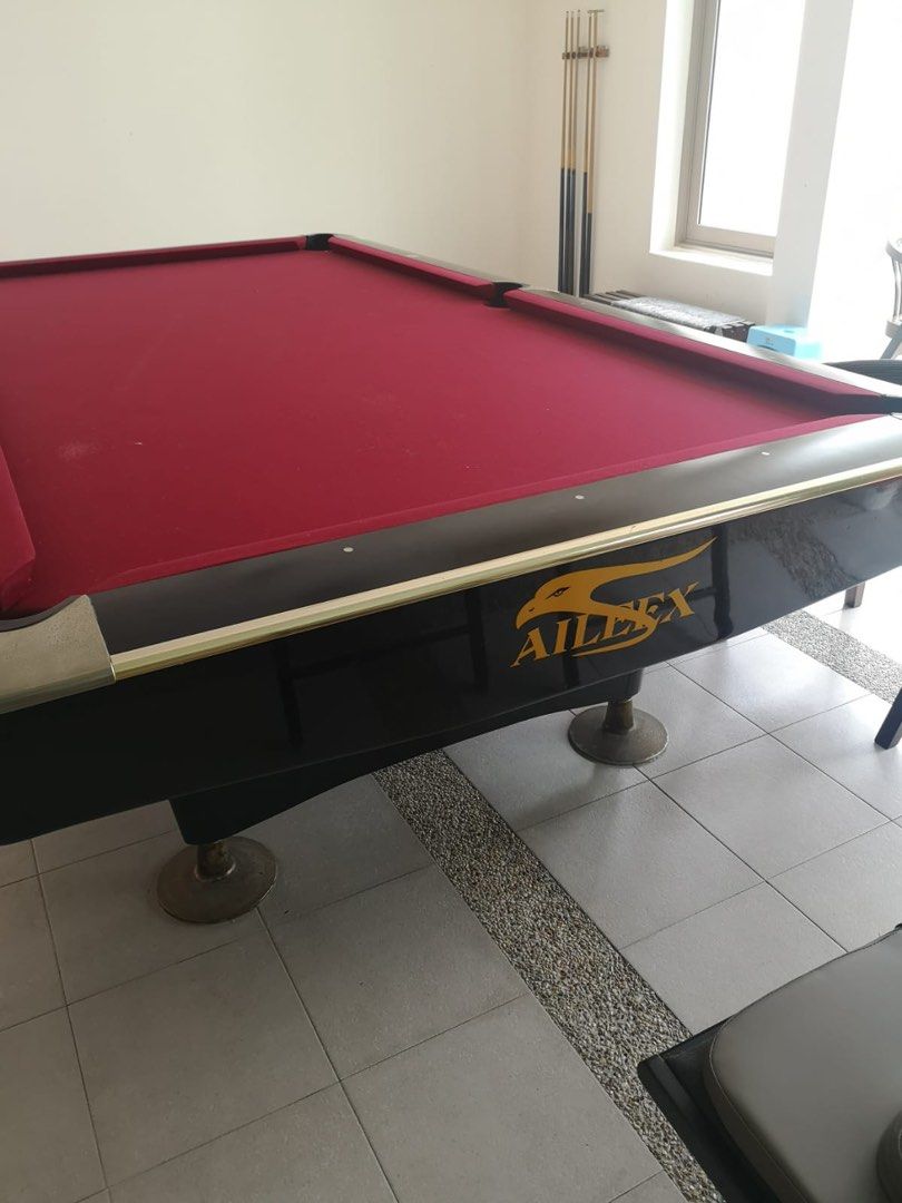 9 ft pro sized Aileex Billiard table, Sports Equipment, Sports & Games
