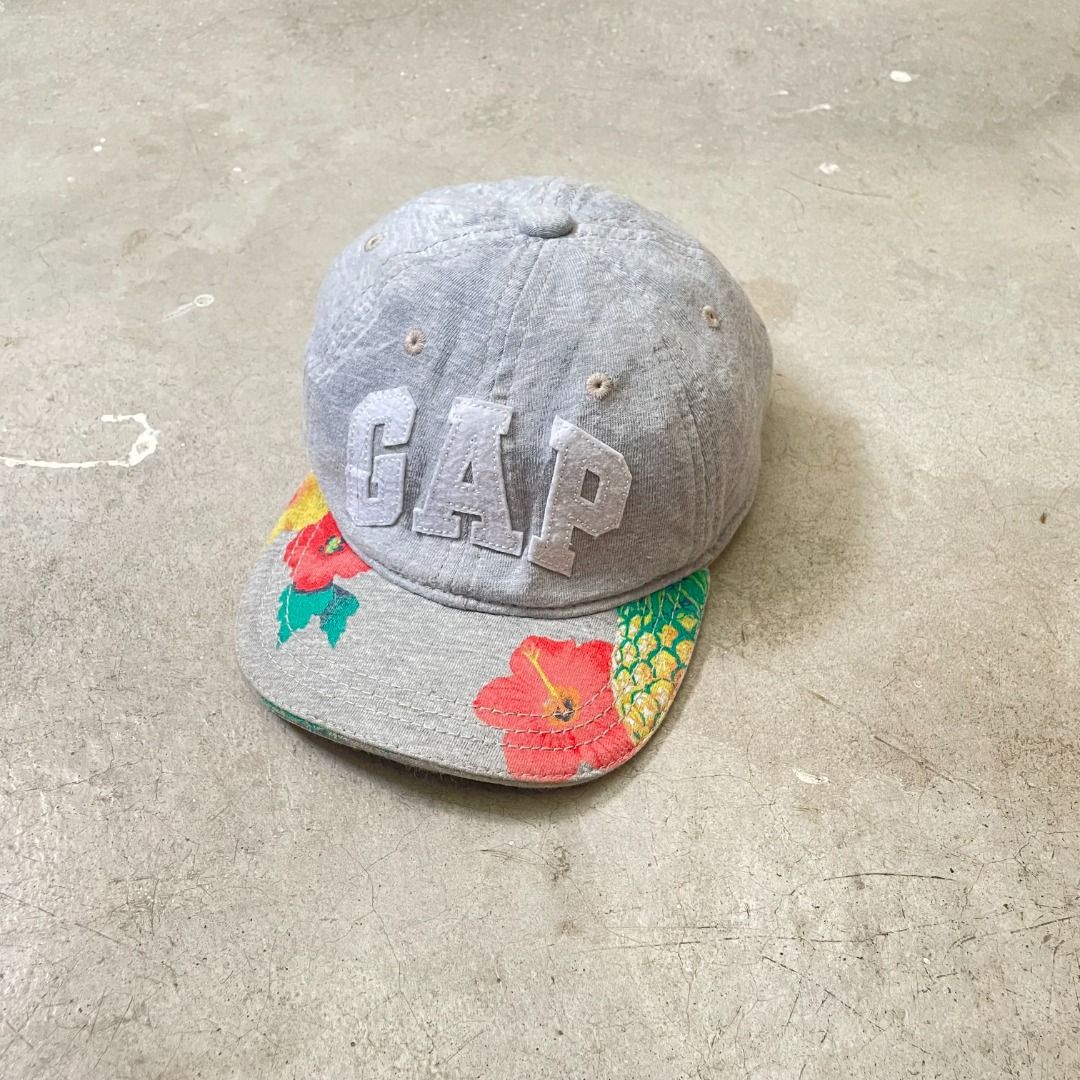 Gap baby girl hat on sale