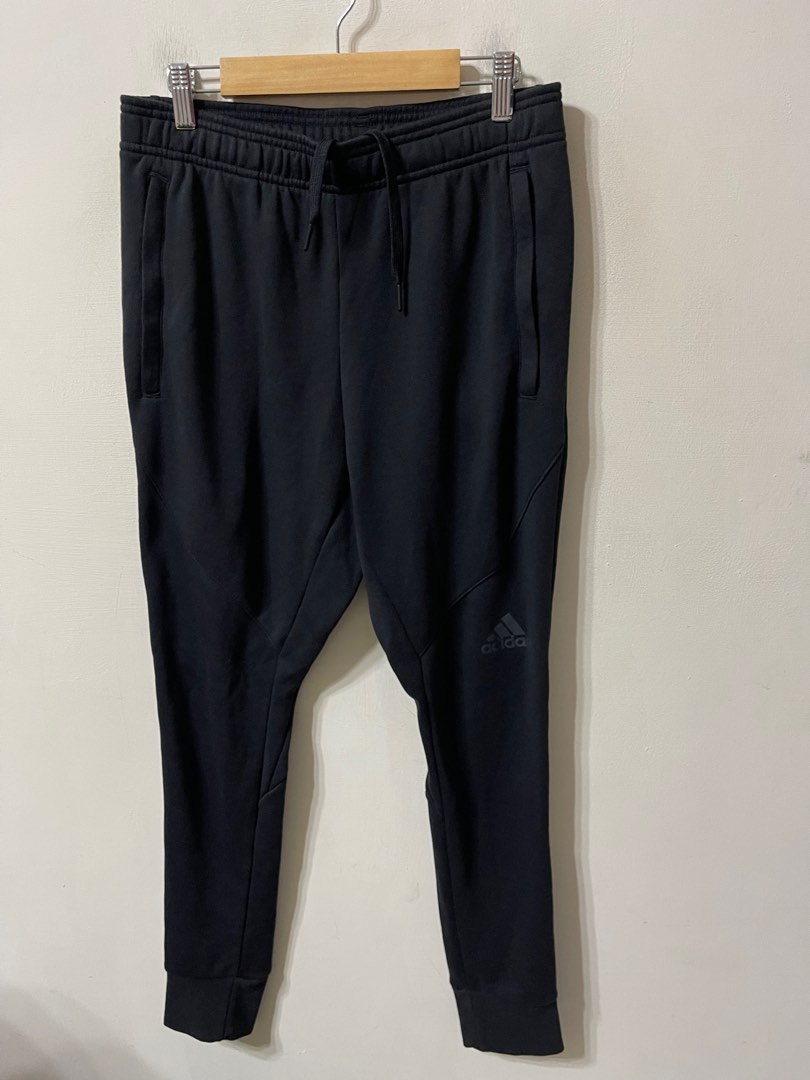 Adidas CG1508 logo
