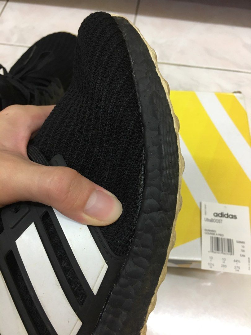 https://www.carousell.com.my/p/adidas-ultraboost-4-0-orca-10uk-ultra-boost-ub-ub4-0-running-shoes-adidas-sports-shoe-%E3%80%90market-price-rm800-%E3%80%91-1254143924/