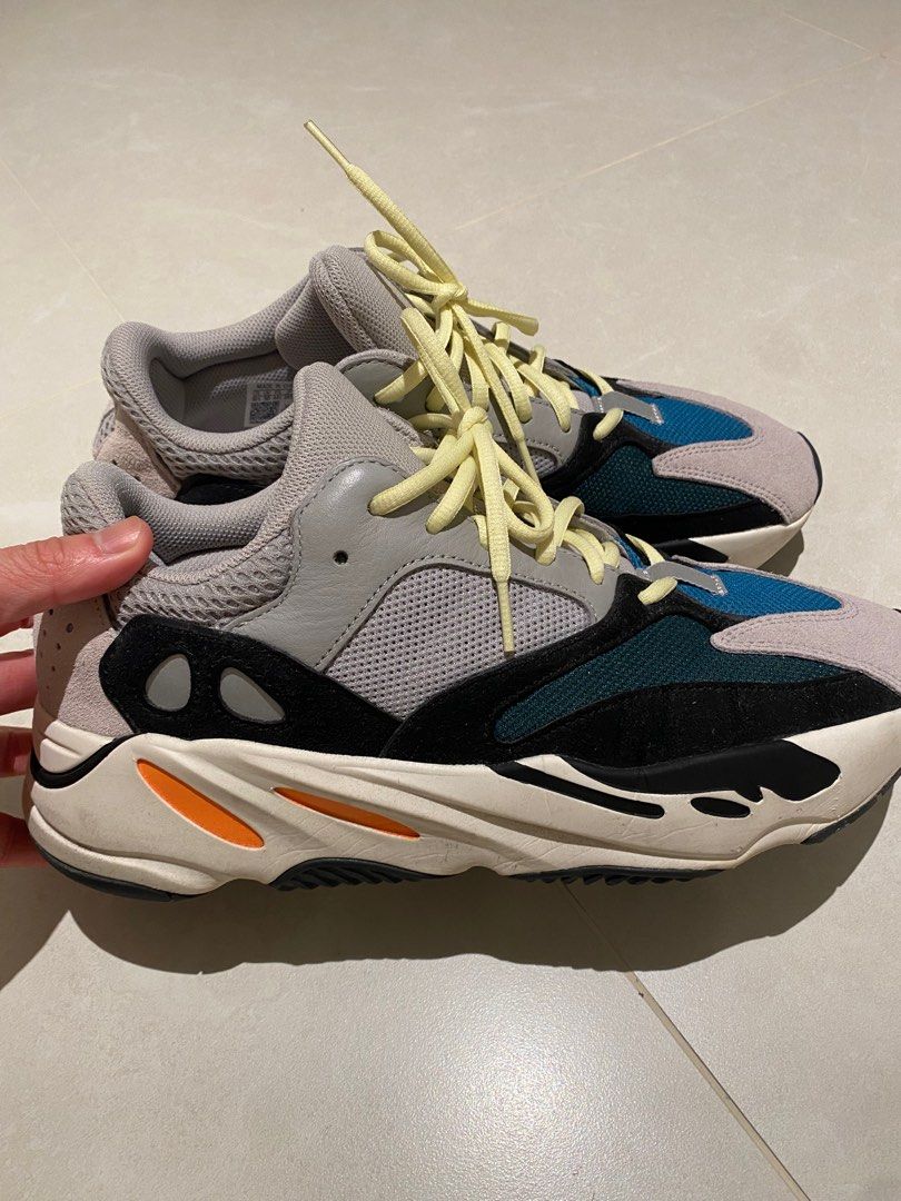 Yeezy boost 700 wave runner size 5 sale