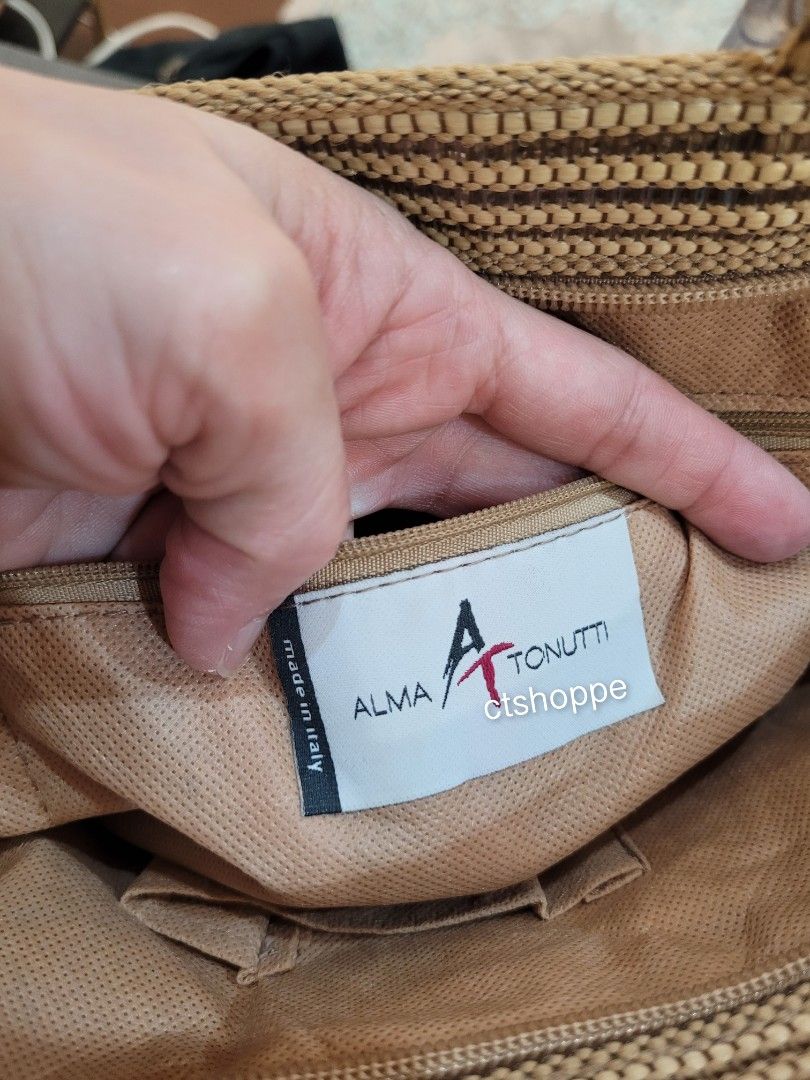 Alma Tonutti Italian Woven Handbag, Women's Fashion, Bags & Wallets, Purses  & Pouches on Carousell