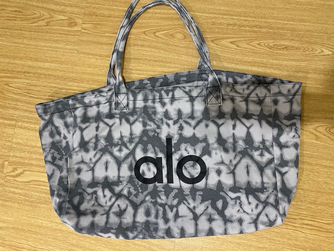 Alo Yoga Large Gray Tie-Dye Canvas Tote Bag  New With Tags, Perfect For  Beach Or Gym