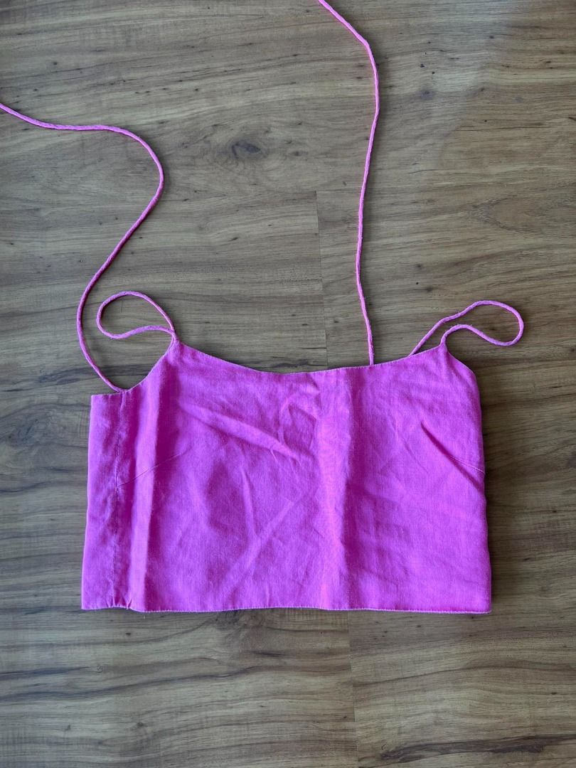 Araw the Line Pink Top (Category: Sleeveless) located in San Pedro. Submitted by bp2327 (Listing ID 1254172457, Image 1). Description: Araw the Line Top in Pink Size S Bought from another carouseller Araw tag already removed by previous owner .