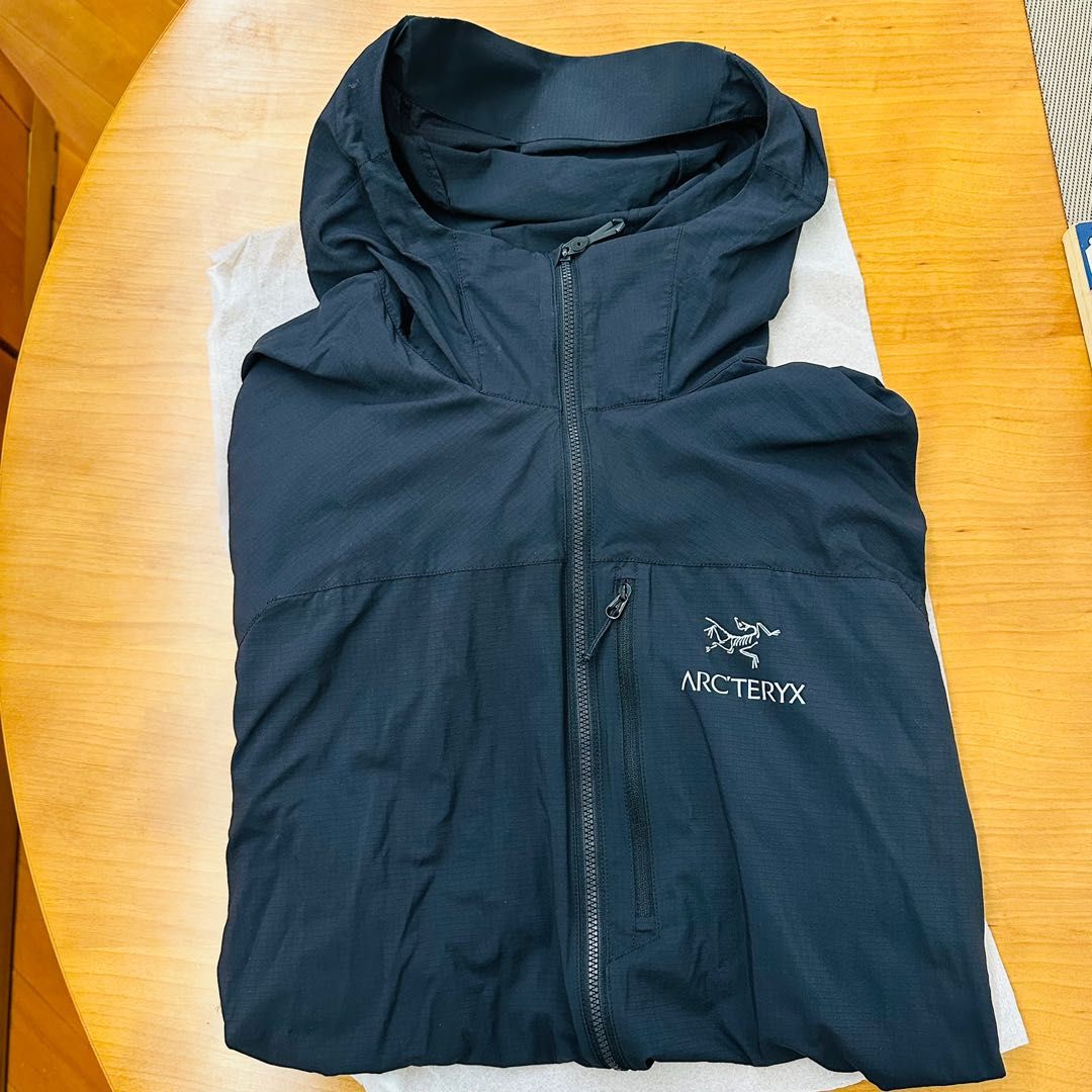 正版ARCTERYX 簿風褸CA#34438 SQUAMISH HOODY MEN'S, 男裝, 外套及戶外