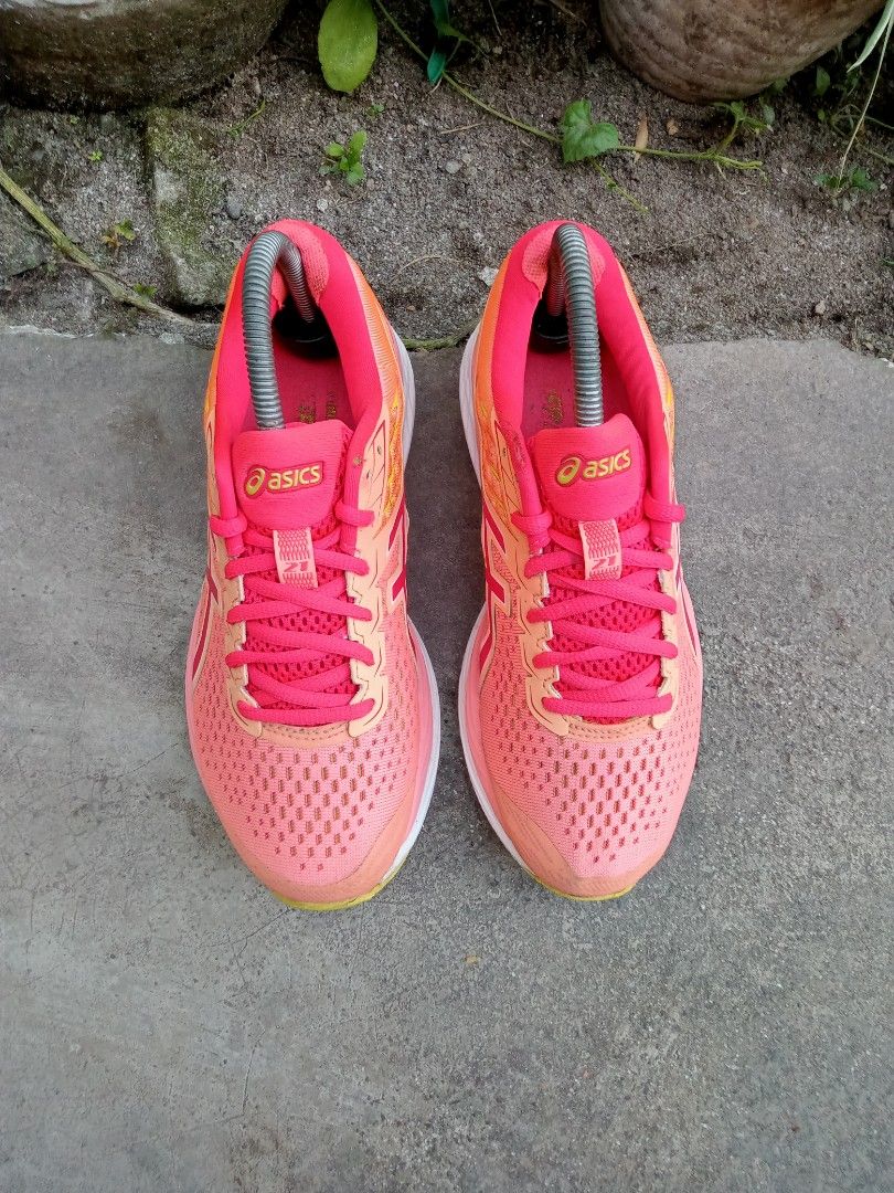 Asics cumulus 38 hotsell