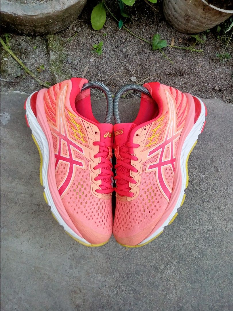 Asics gel cumulus 38 Fesyen Wanita Sepatu di Carousell