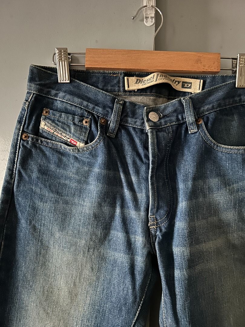 AUTHENTIC VINTAGE DIESEL BOOTCUT JEANS Y2K SIZE 29