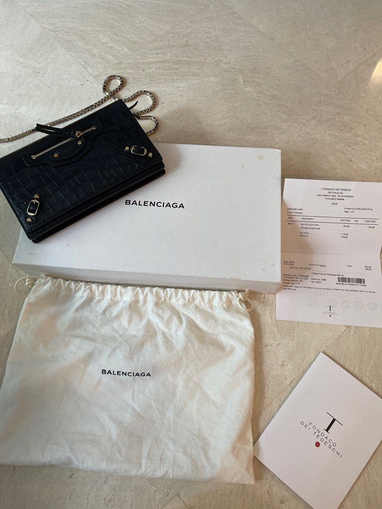 Balenciaga wallet on chain, Luxury, Bags & Wallets on Carousell