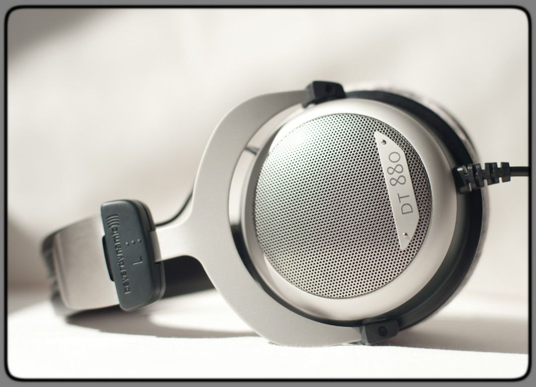 600 ohm headphones store