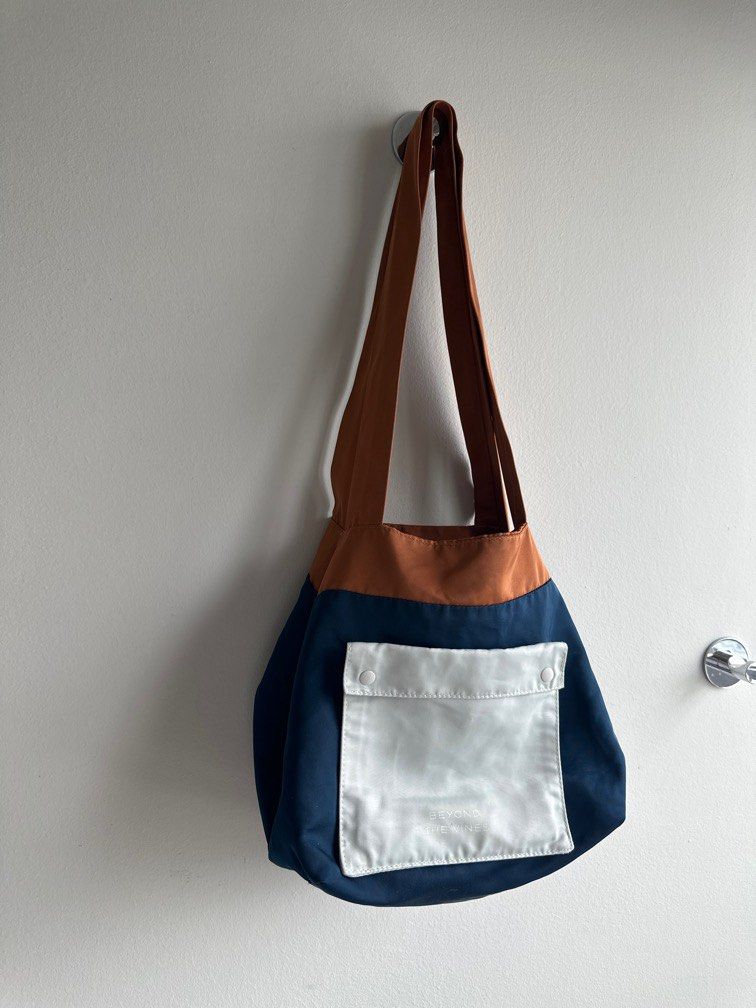 Double outlet side bag