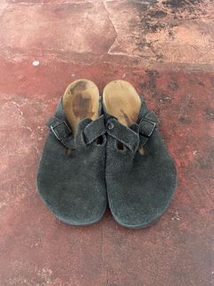 (Category: ) located in . Submitted by 5thcloset (Listing ID 1254113760, Image 1). Description: .