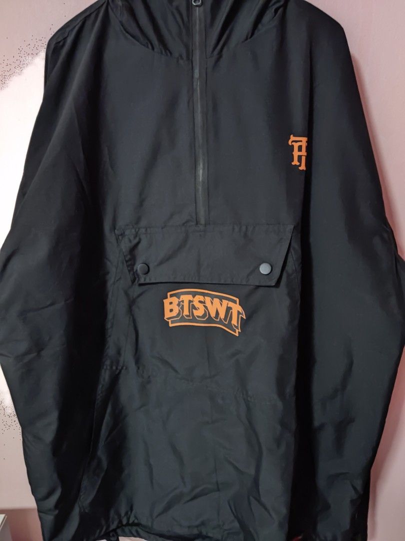 Pullover jacket with front new arrivals pocket