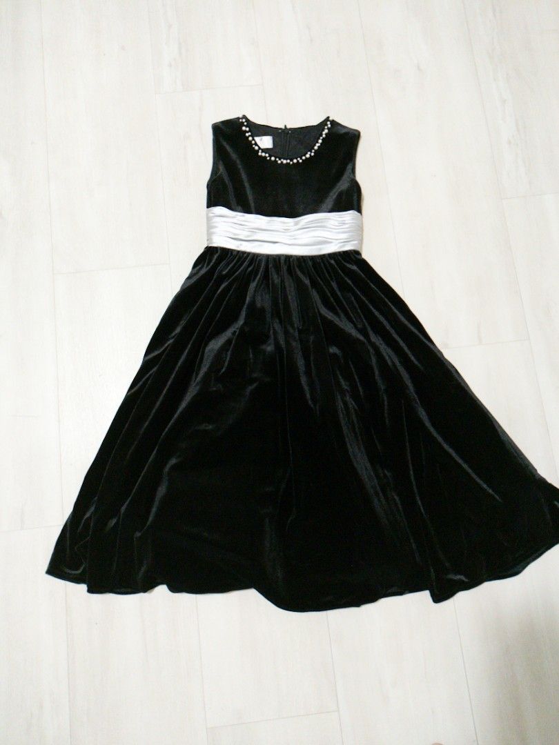 Girls black velvet dress on sale
