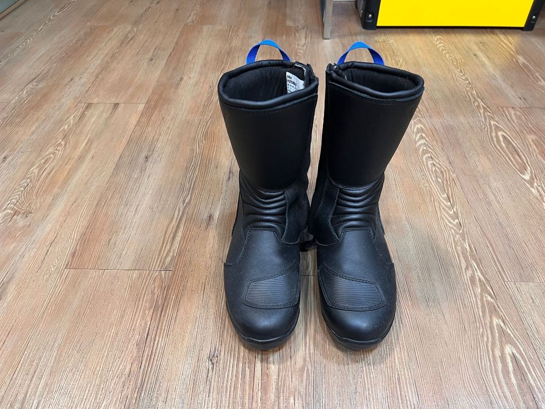 Mc boots outlet