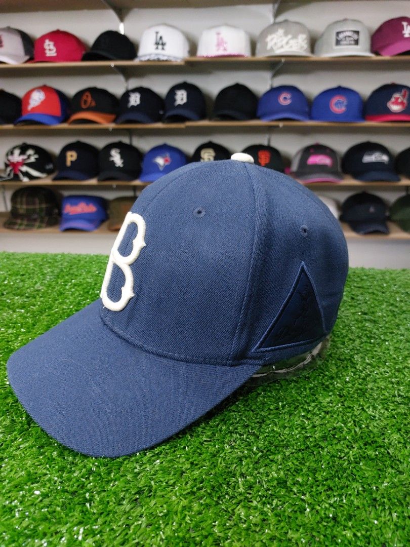 Boston dodgers hat top