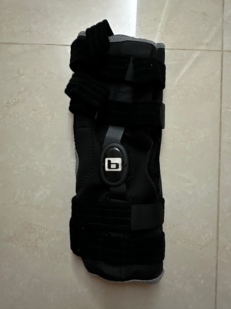 Crossover Knee Brace – Breg, Inc.