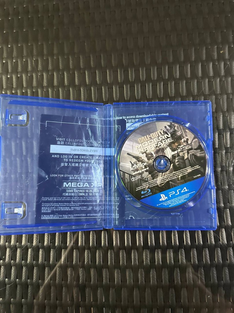 Call of Duty Modern Warfare PS4 game (no cover art), Video Gaming