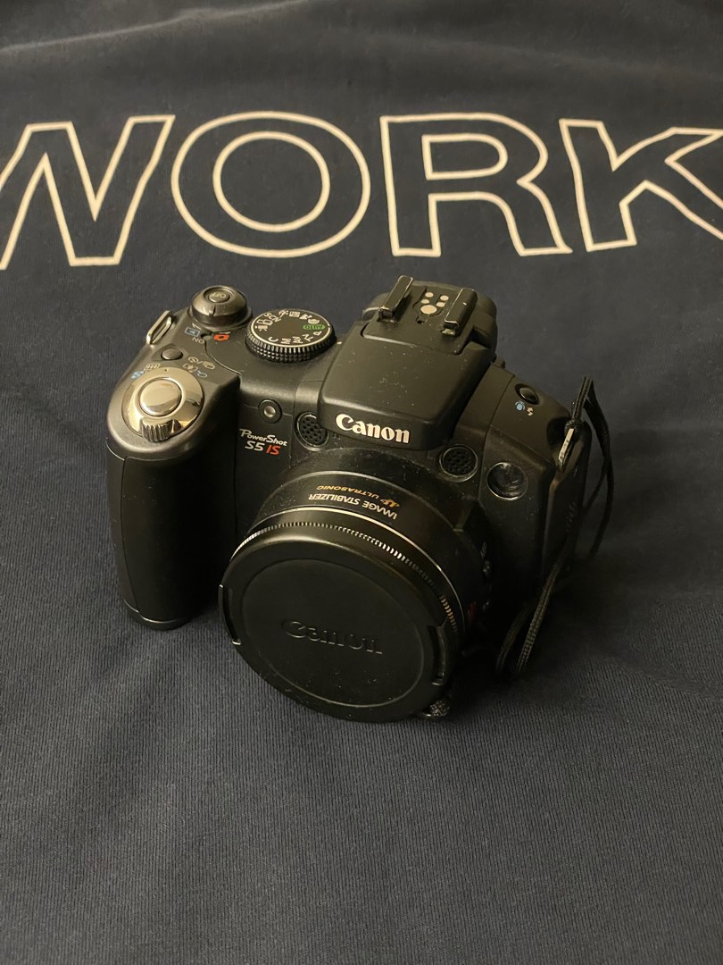 Canon PowerShot S5 IS CCD Digicam Video Camcorder 8.0 Mega Pixels 12x