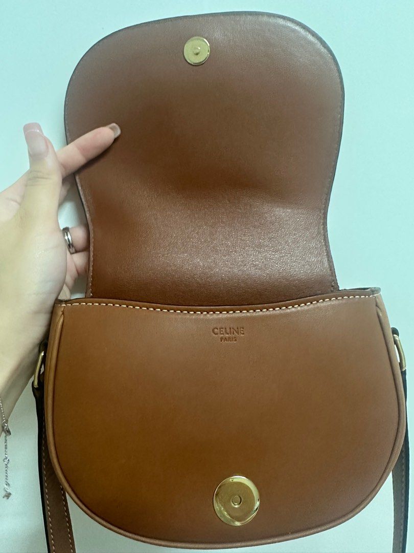 CELINE Clutch on strap in smooth calfskin ( 10I593DQ1.04LU) in 2023