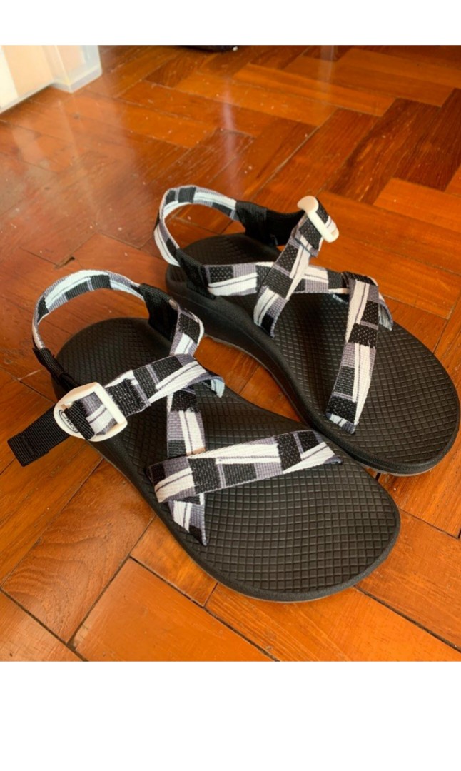 Chacos sale under $4