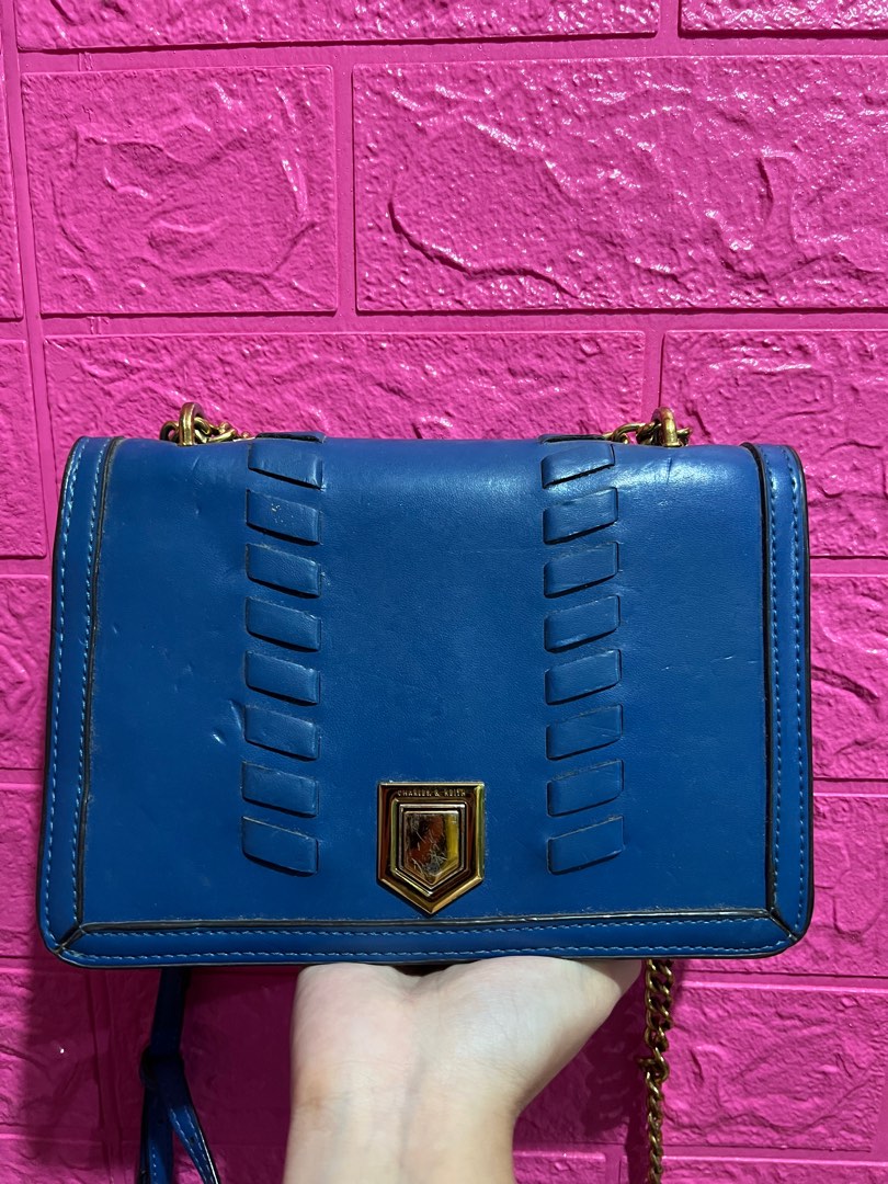 Charles & Keith Chain Sling Bag, Women's Fashion, Bags & Wallets, Cross