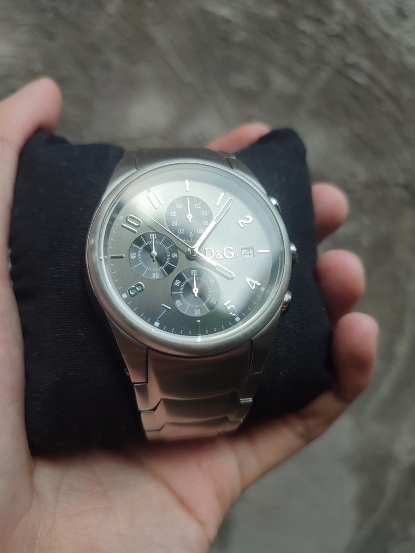 D G Dolce Gabbana Sandpiper Analog Watch On hand. Men s Fashion