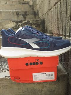 Diadora darfo size 43
