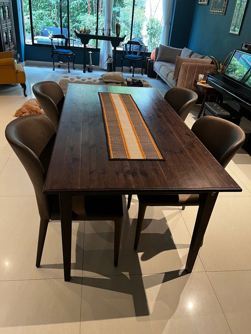 Wooden dining hotsell table gumtree