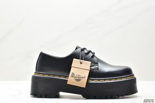 Dr. Martens five-hole thick-soled Martin boots