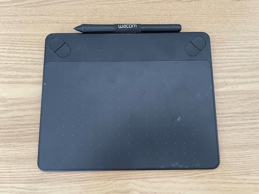 Drawing Pad Intuos Photo CTH490 Pen and Touch Small Black